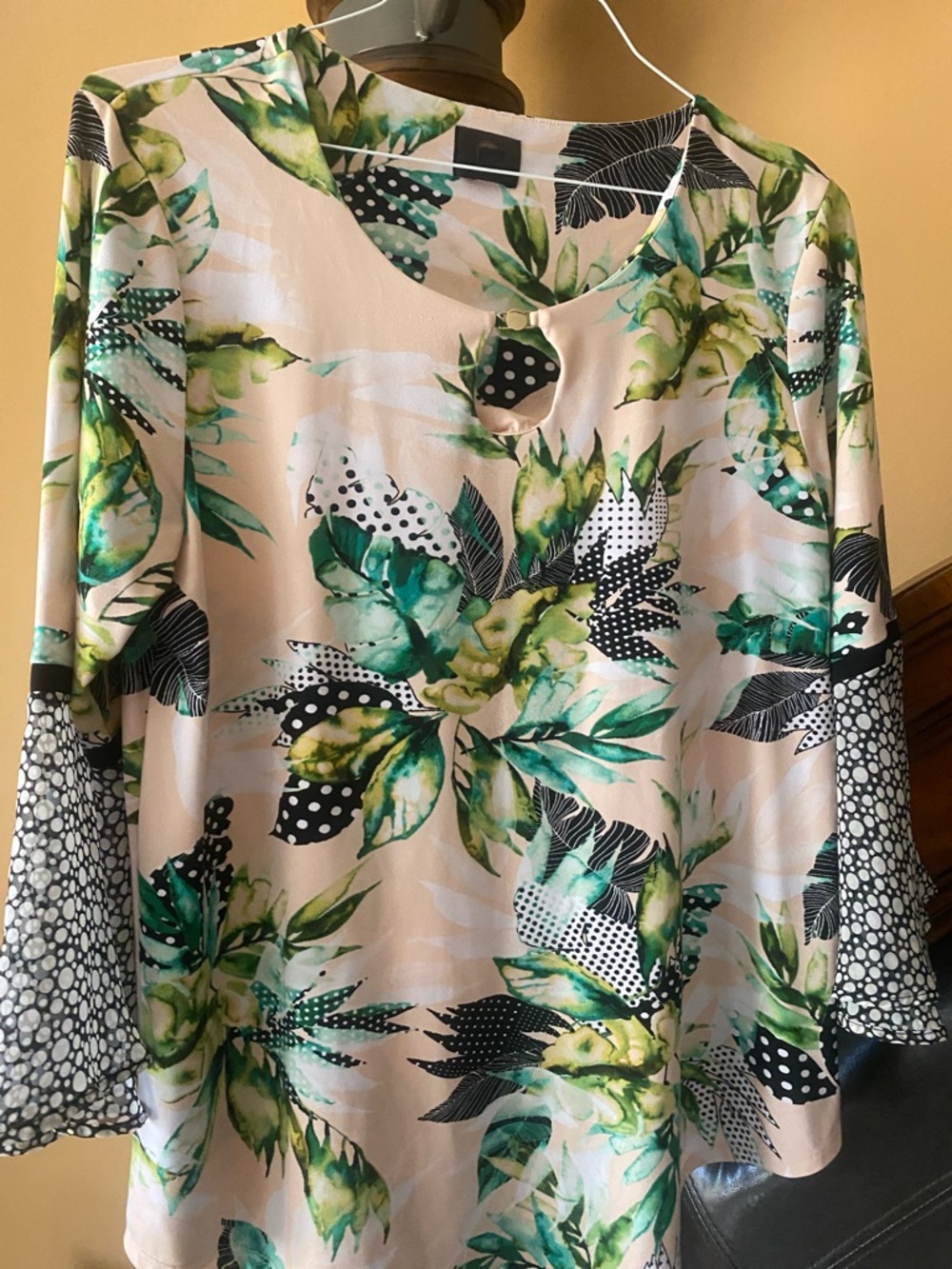 JM Collection Cream Tunic with Green Botanical Print